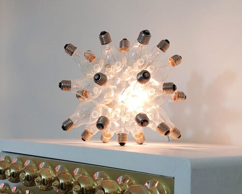 'spare' tablelamp constructed from 25 classic light-bulbs and 1 LED